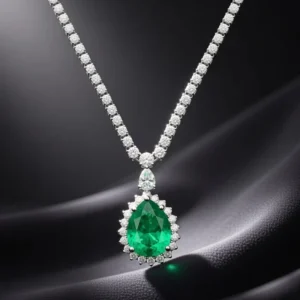Luxury Platinum White Gold 18.72ct Colombian Emerald and Diamond Pendant Necklace