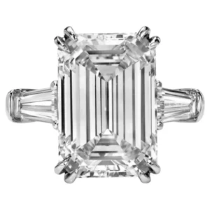 GIA Certified 10.05 Ct Emerald Cut Diamond VVS2 Clarity with Tapered Baguett
