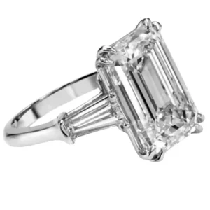 GIA Certified 10.05 Ct Emerald Cut Diamond VVS2 Clarity with Tapered Baguett