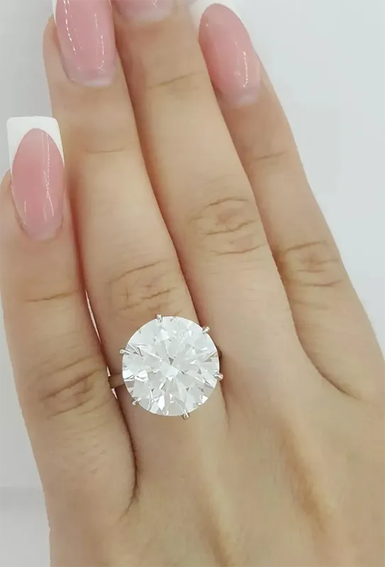 GIA Certified 10 Carat Round Brilliant Diamond Platinum Ring 4 GIA Certified 10 Carat Round Brilliant Diamond Platinum Ring - Image 4