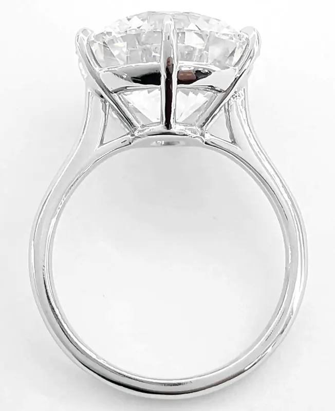 GIA Certified 10 Carat Round Brilliant Diamond Platinum Ring 5 GIA Certified 10 Carat Round Brilliant Diamond Platinum Ring - Image 5