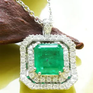 Emerald Diamond Pendant 3 Ct 0.41 Ct White Gold Panjshir Afghanistan Great Color 13 Emerald Diamond Pendant 3 Ct 0.41 Ct White Gold Panjshir Afghanistan Great Color
