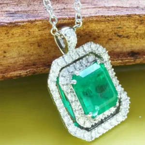 Emerald Diamond Pendant 3 Ct 0.41 Ct White Gold Panjshir Afghanistan Great Color 12 Emerald Diamond Pendant 3 Ct 0.41 Ct White Gold Panjshir Afghanistan Great Color