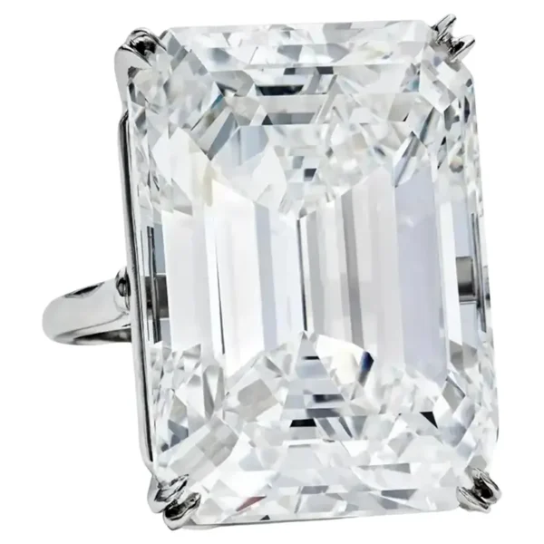 Exceptional 30 Carat Emerald Cut Diamond Ring TYPE IIA Golconda type