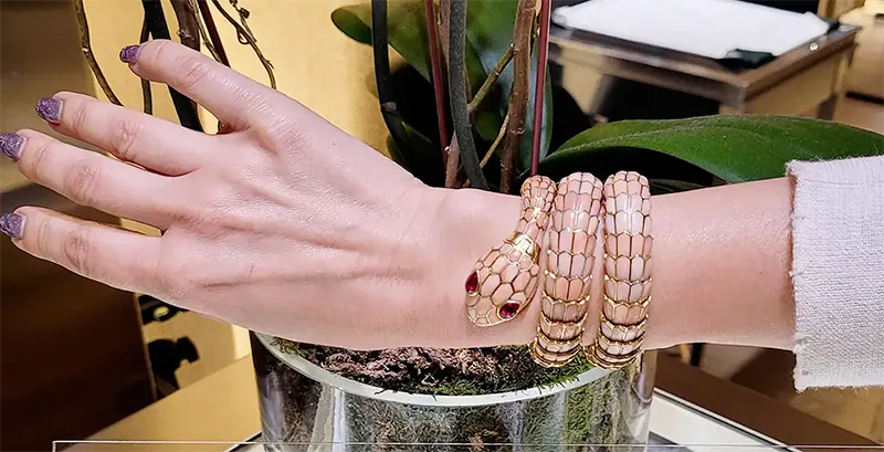 Exquisite Bulgari Serpenti Vintage Pink Coral Bracelet-Watch circa 1970 6 Bulgari Serpenti Vintage Pink Coral Bracelet-Watch, circa 1970