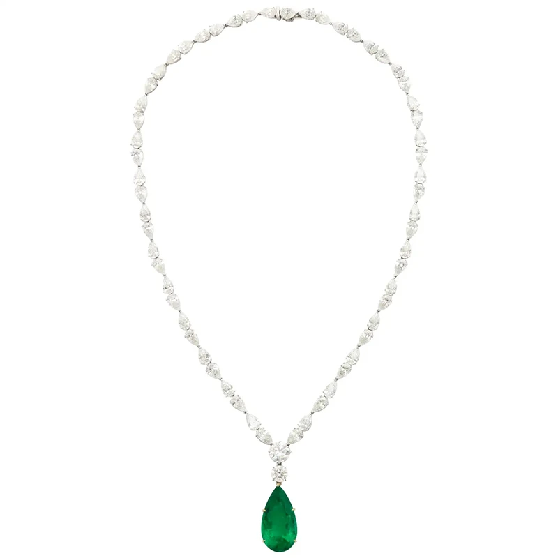 Rare Pear Shape 15.69cts Gübelin Cert Colombian Emerald Diamond Pendant Necklace 2 Pear Shape 15.69cts Gübelin Cert Colombian Emerald Diamond Pendant Necklace