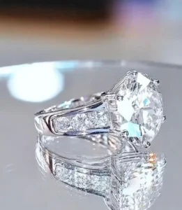 GIA Certified 10.00 Ct F/VS1 Round Brillant Cut Diamond 18K Gold Solitaire Ring