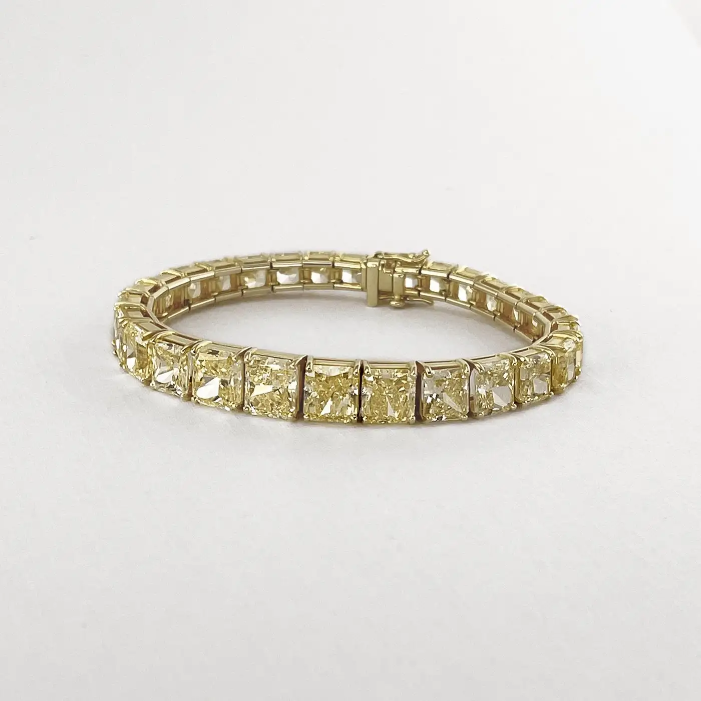 Fancy Yellow Fancy Intense Yellow Radiant Cut Diamond Line Bracelet 45.05 ct 3 Fancy Yellow Fancy Intense Yellow Radiant Cut Diamond Line Bracelet
