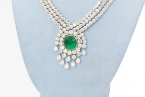 Van Cleef & Arpels Diamond & Colombian Cabochon Emerald Necklace