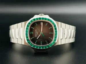 Patek Philippe Nautilus 5711/113p-001 Emerald Nautilus