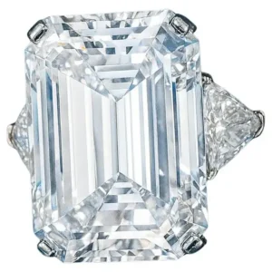 Exquisite 20.45 Carat Flawless Emerald Cut Diamond Ring GIA Certified Platinum