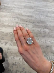 GIA 30.69 ct Cushion Brilliant Cut Diamond Ring 9 GIA 30.69 ct Cushion Brilliant Cut Diamond Ring