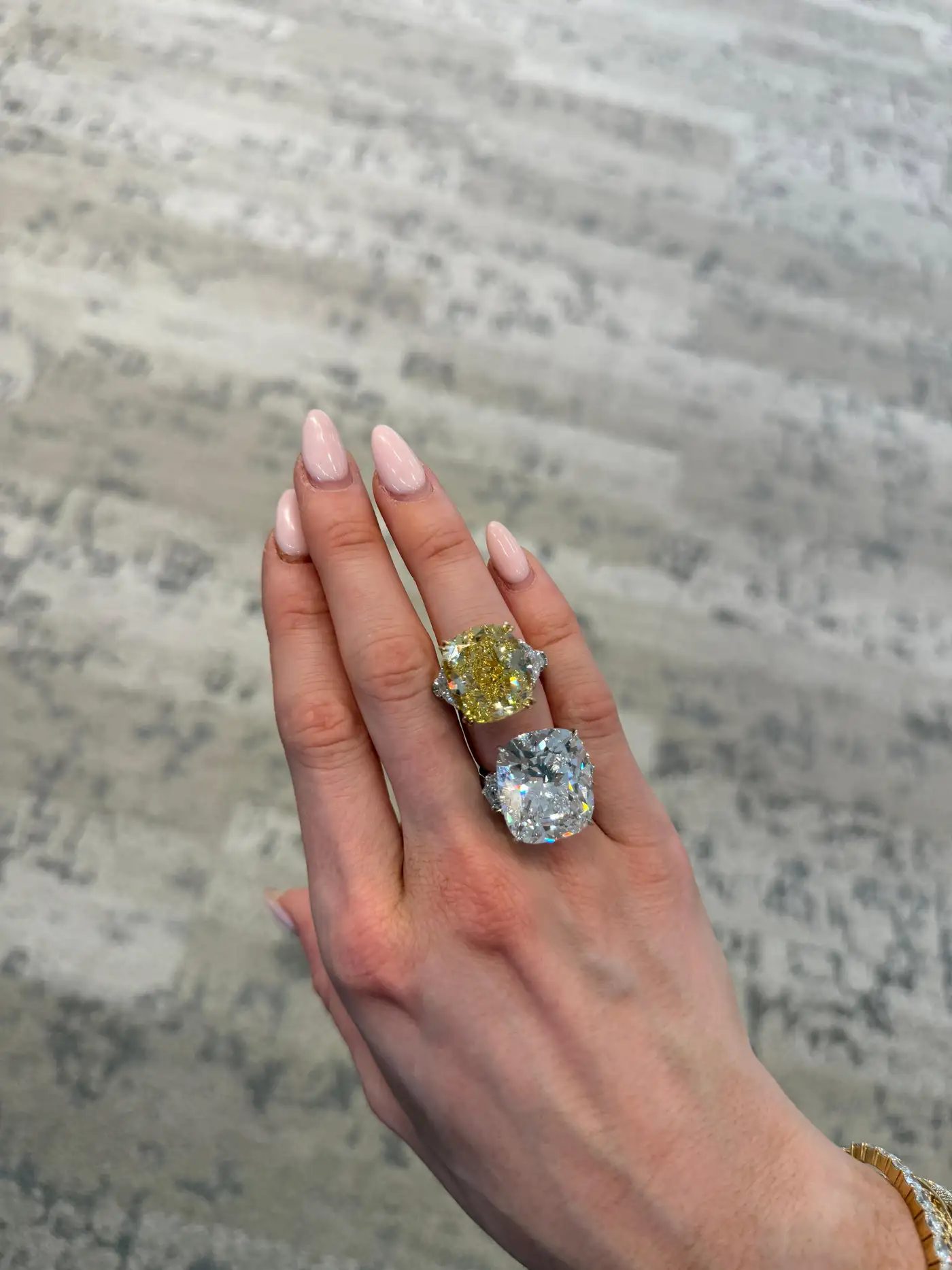 GIA 30.69 ct Cushion Brilliant Cut Diamond Ring 7 GIA 30.69 ct Cushion Brilliant Cut Diamond Ring